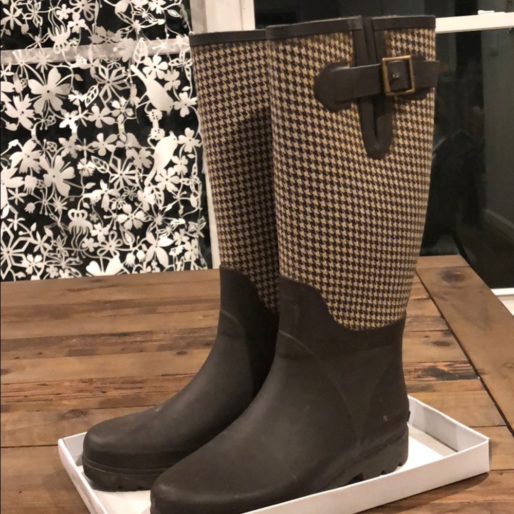 Banana Republic Canterbury rain boots